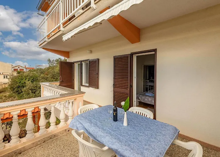 2 Bedroom Gorgeous In