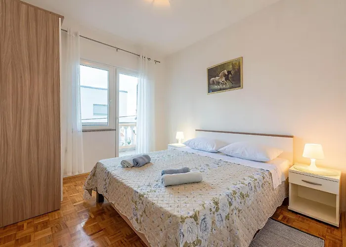 2 Bedroom Gorgeous In