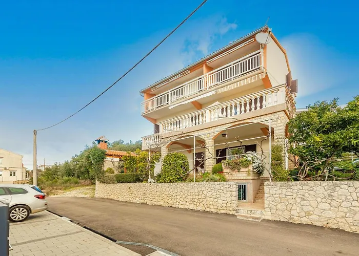 2 Bedroom Gorgeous In Kožino
