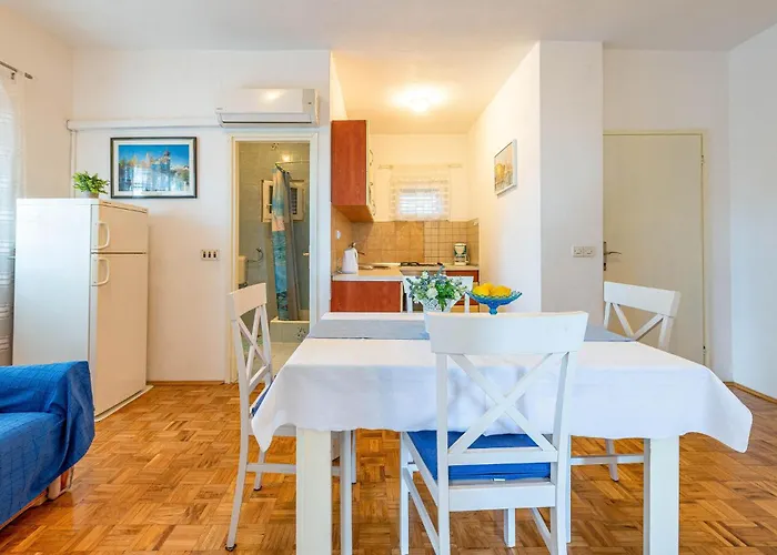 Apartament 2 Bedroom Gorgeous In *
