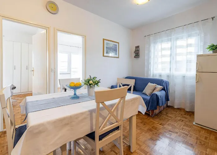 2 Bedroom Gorgeous In